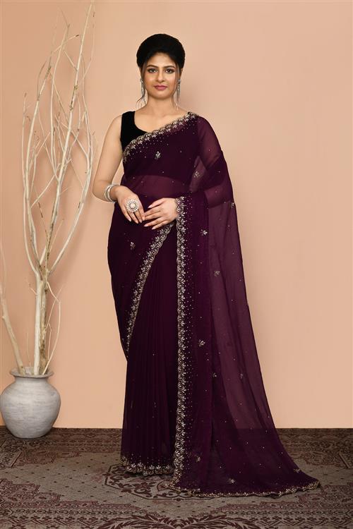 https://media.vinhemfashion.com/Images/FancytouchVol1VLS11P54I8WL1QE/image/designer